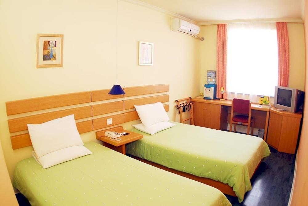 Home Inn Guangzhou Guangdong University Of Foreign Studies Baiyun Avenue Bagian luar foto