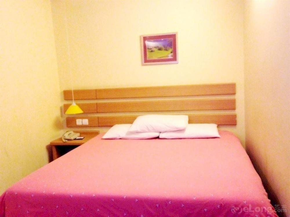 Home Inn Guangzhou Guangdong University Of Foreign Studies Baiyun Avenue Bagian luar foto