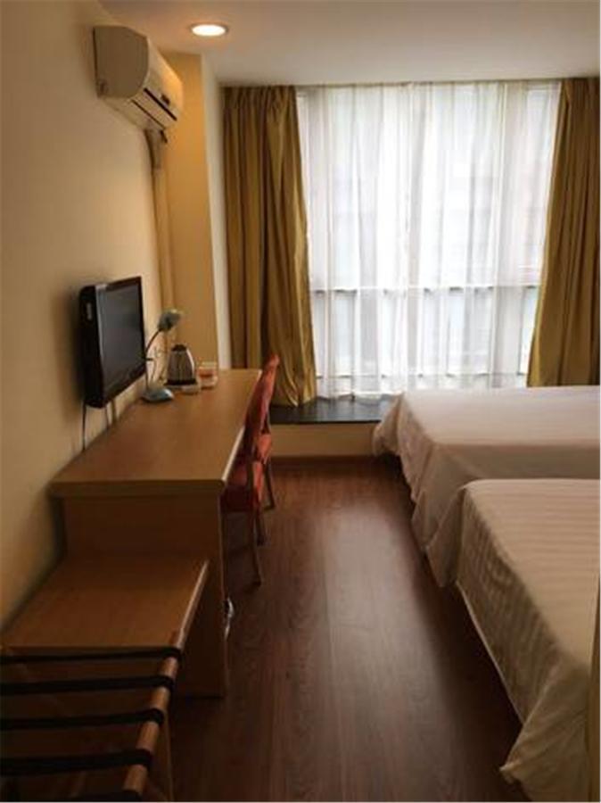 Home Inn Guangzhou Guangdong University Of Foreign Studies Baiyun Avenue Bagian luar foto